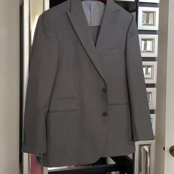 Men suit - Picture 1 of 3